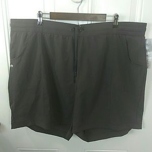 Ideology two pockets deep charcoal shorts